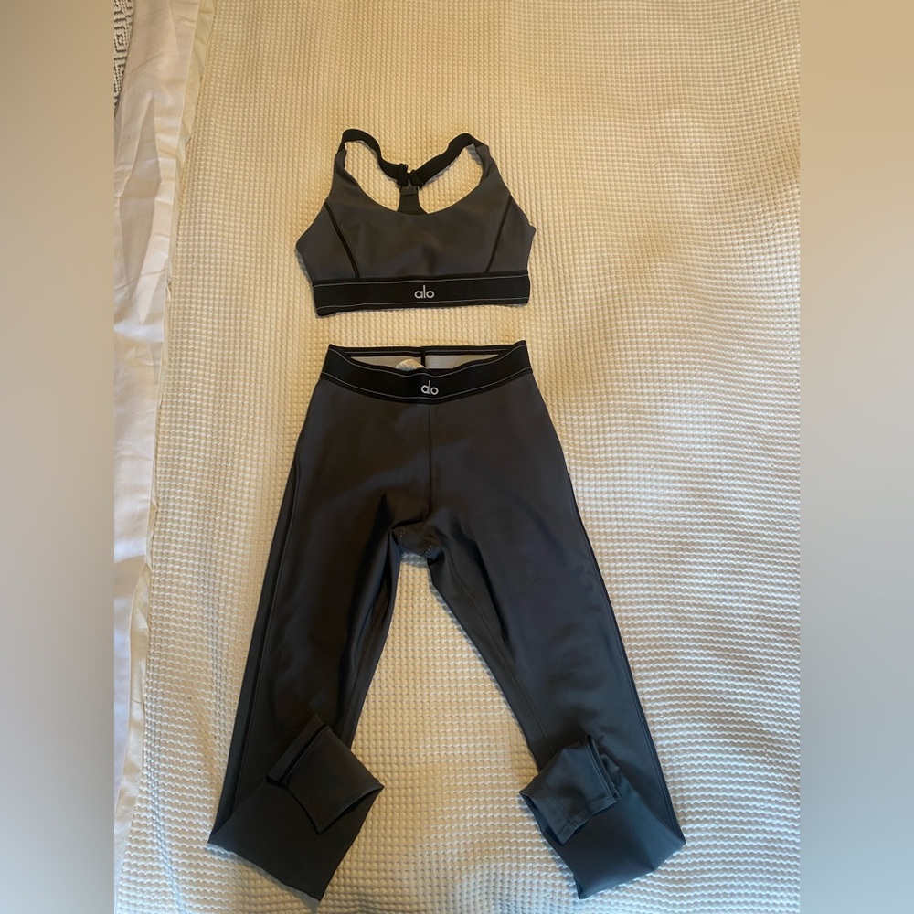 ALO Yoga Airlift Suit Up High Waisted Leggings and matching Bra set.